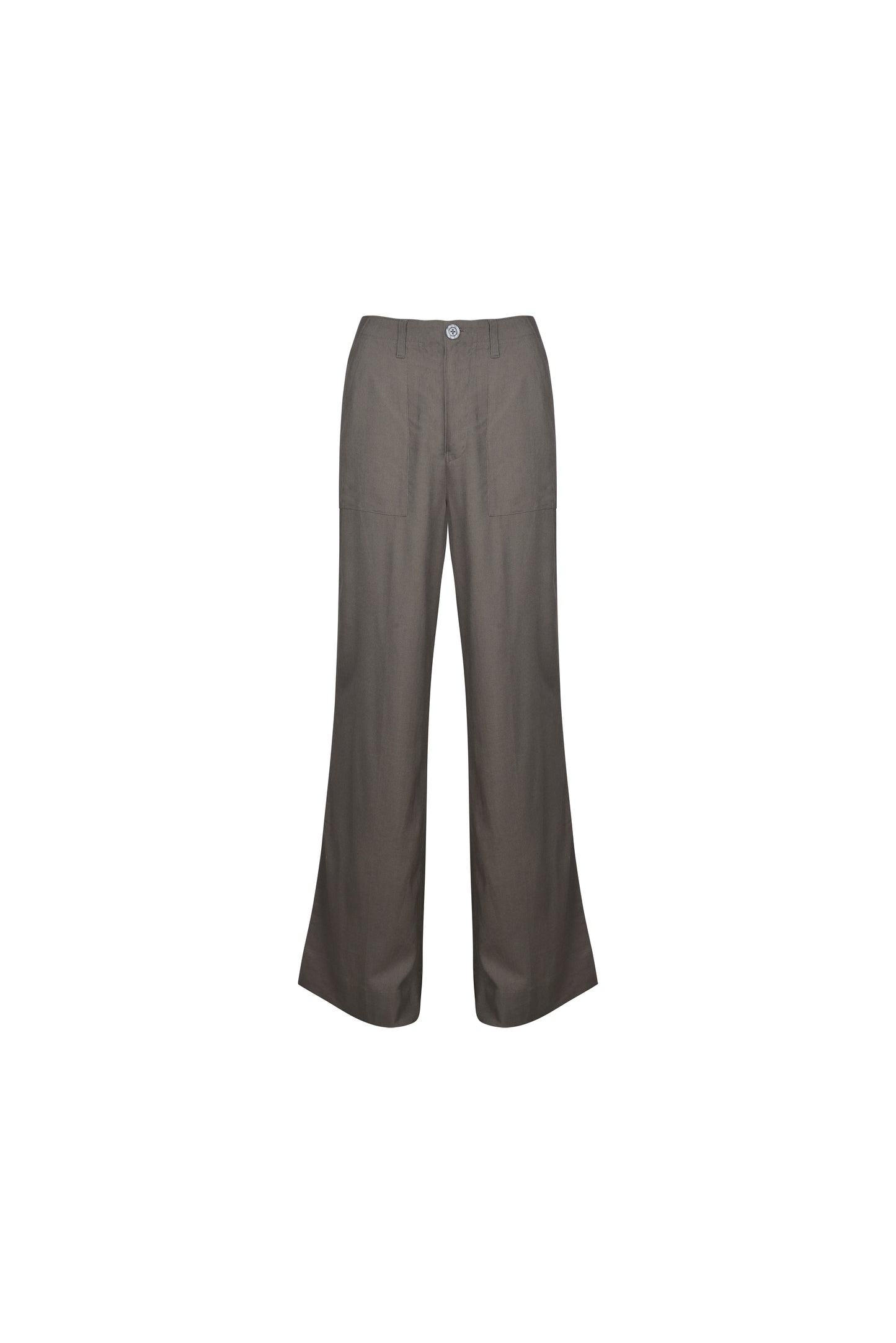 model wearing summer pants